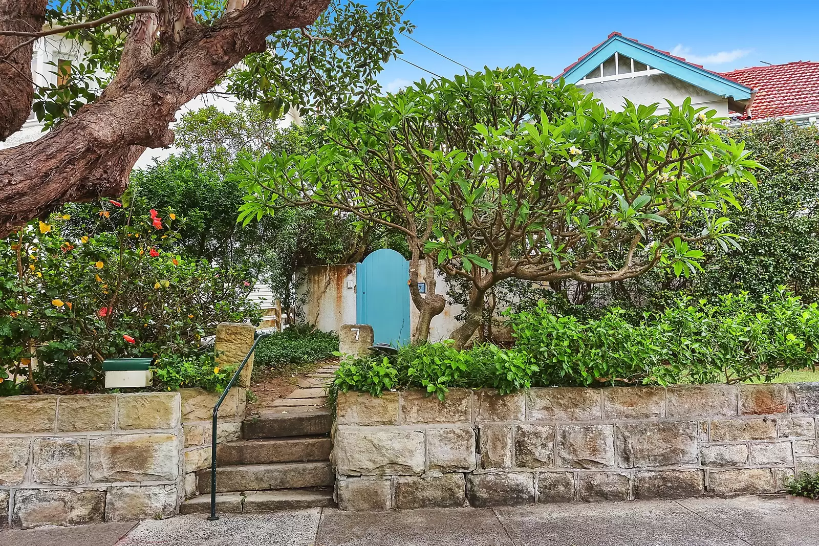 7 The Crescent, Vaucluse Sold by Sydney Sotheby's International Realty - image 9
