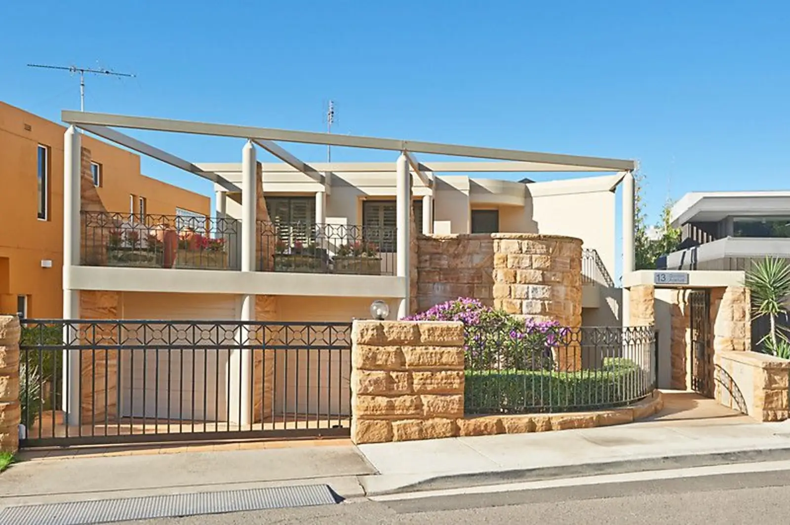 Photo #2: 13 Gordon Avenue, Coogee - Sold by Sydney Sotheby's International Realty