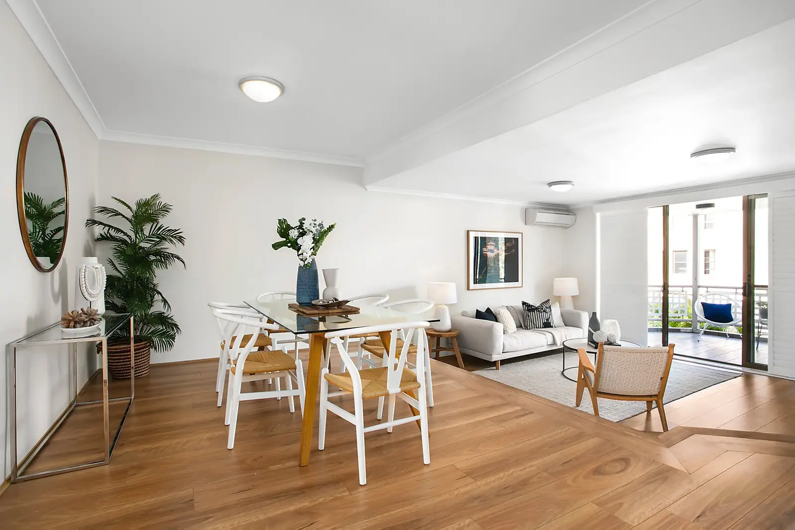 Photo #1: 16/4-8 Edgecumbe Avenue, Coogee - Sold by Sydney Sotheby's International Realty