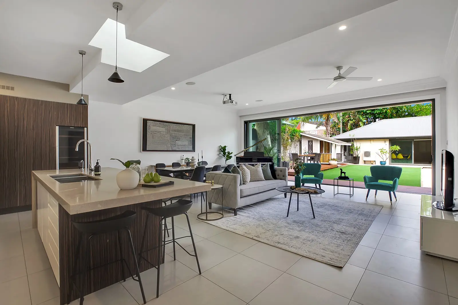 27 Samuel Terry Avenue, Kensington Sold by Sydney Sotheby's International Realty - image 1