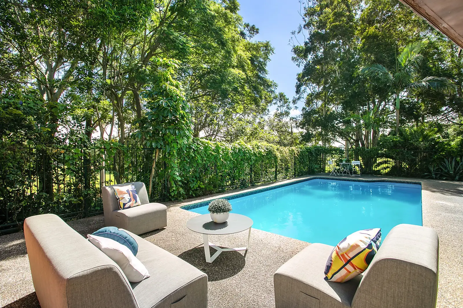 84 Tunstall Avenue, Kingsford Sold by Sydney Sotheby's International Realty - image 2