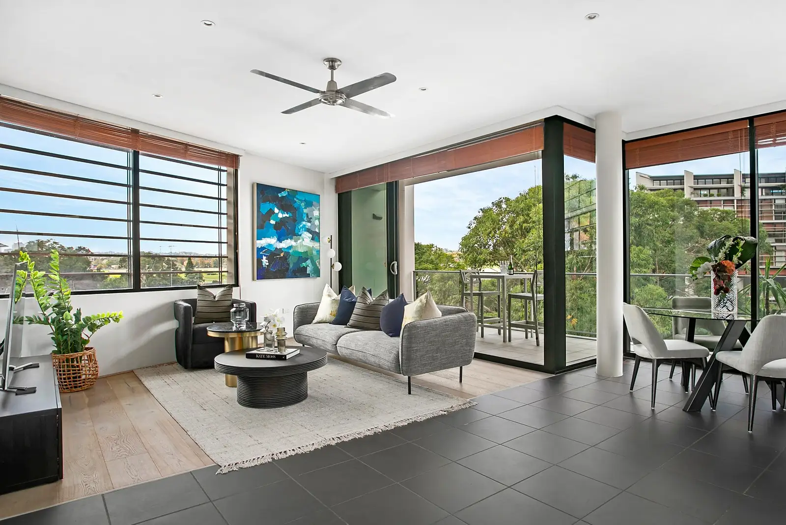 604D/250 Anzac Parade, Kensington Sold by Sydney Sotheby's International Realty - image 1