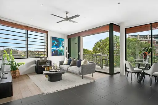 604D/250 Anzac Parade, Kensington Sold by Sydney Sotheby's International Realty