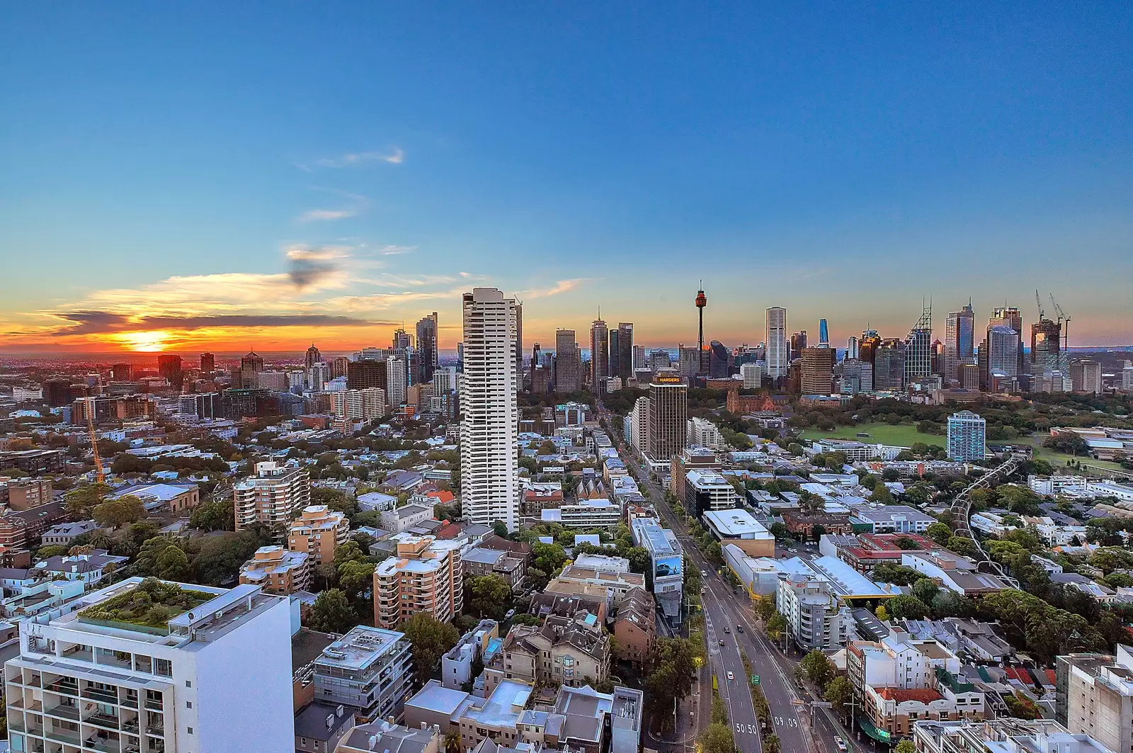 3602/1 Kings Cross Road, Darlinghurst Sold by Sydney Sotheby's International Realty - image 4