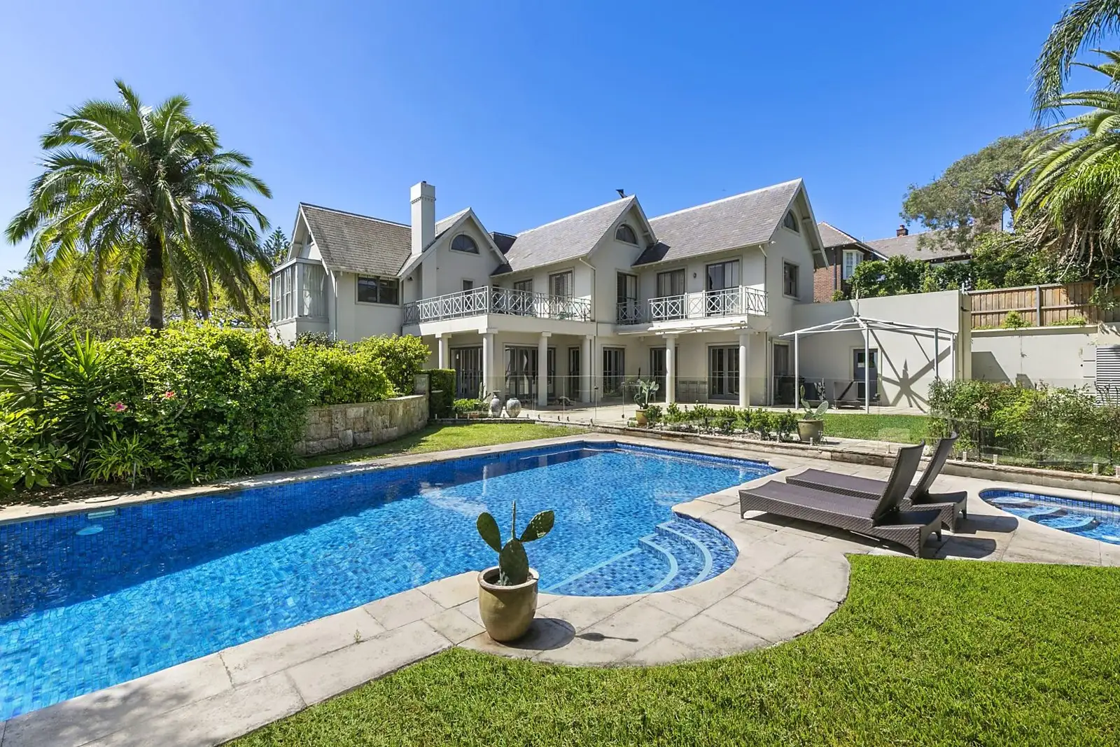 98 Victoria Road, Bellevue Hill Sold by Sydney Sotheby's International Realty - image 1