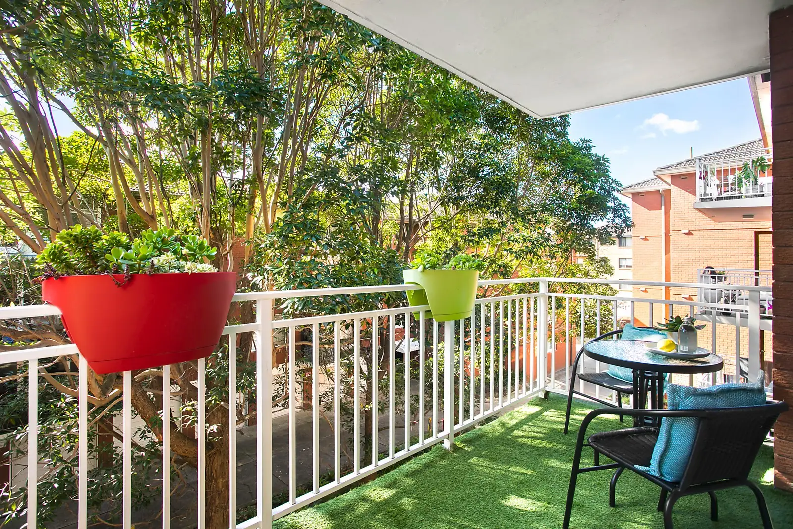 6/15 Byron Street, Coogee Sold by Sydney Sotheby's International Realty - image 2