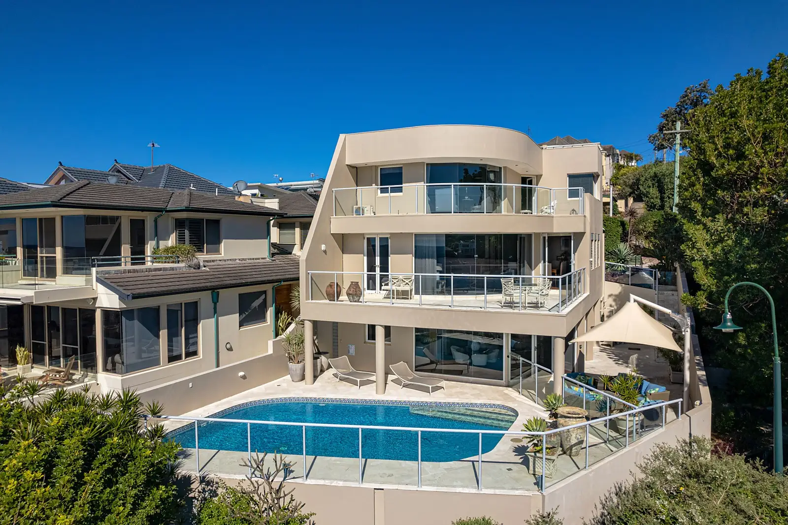 1 Lurline Street, Maroubra Sold by Sydney Sotheby's International Realty - image 2