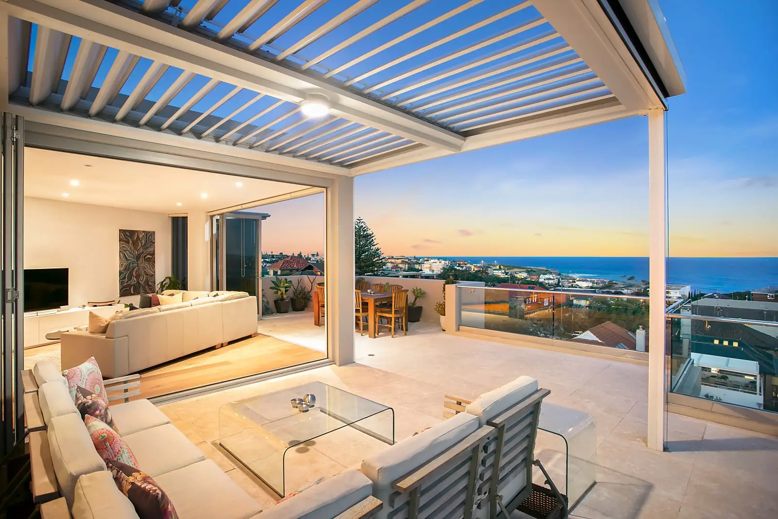 Photo #2: 6/88 Beach Street, Coogee - Sold by Sydney Sotheby's International Realty