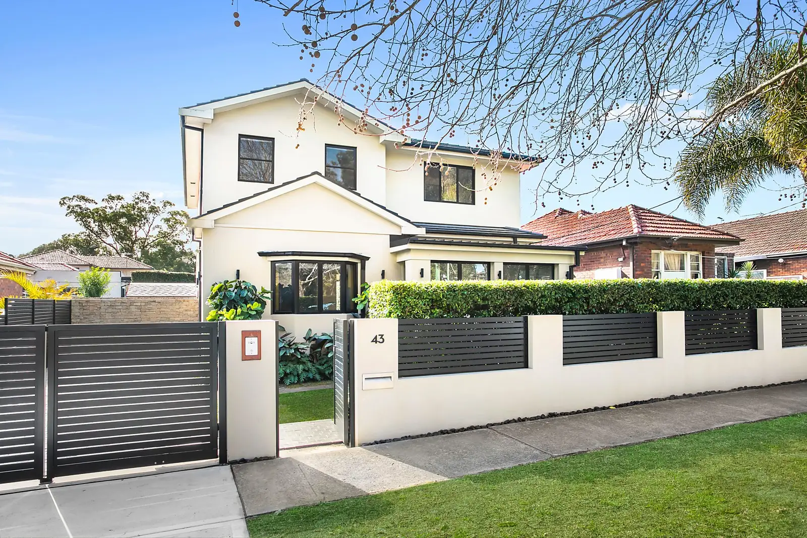 43 Heffron Road, Pagewood Sold by Sydney Sotheby's International Realty - image 1