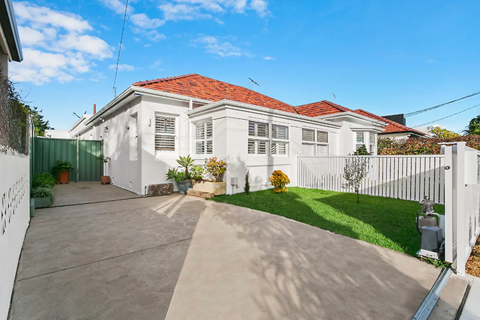 51 Garrett Street, Maroubra Sold by Sydney Sotheby's International Realty - image 1