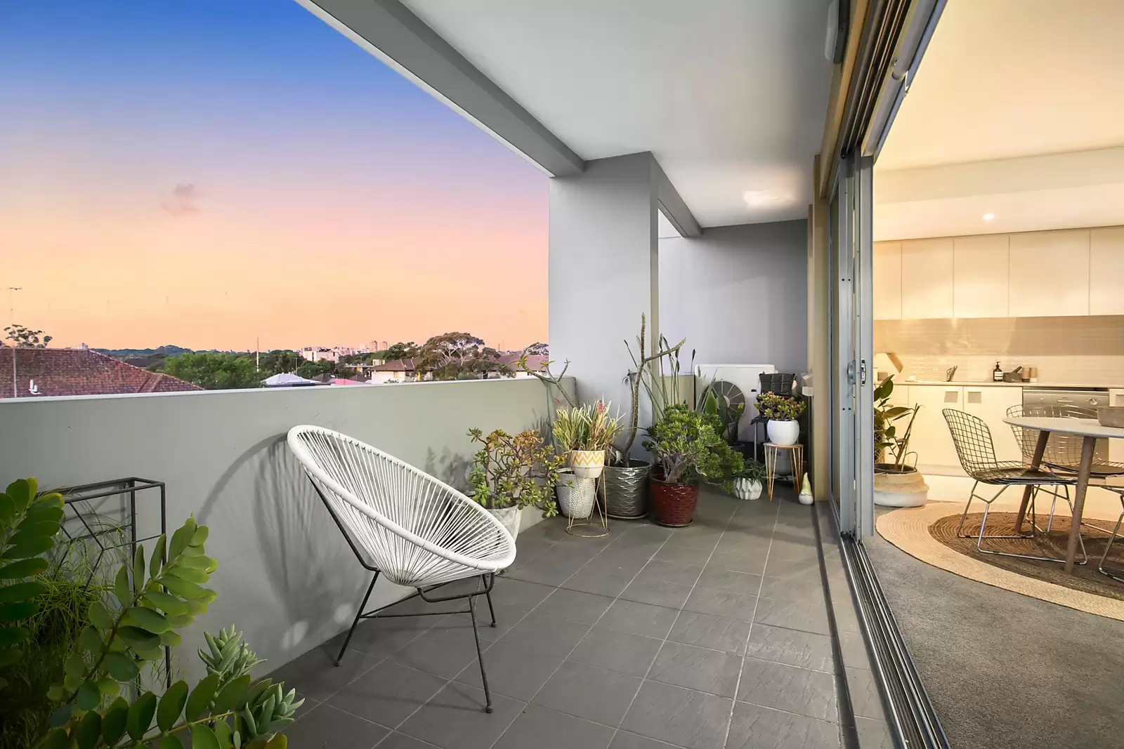 28/76-82 Anzac Parade, Kensington Sold by Sydney Sotheby's International Realty - image 3