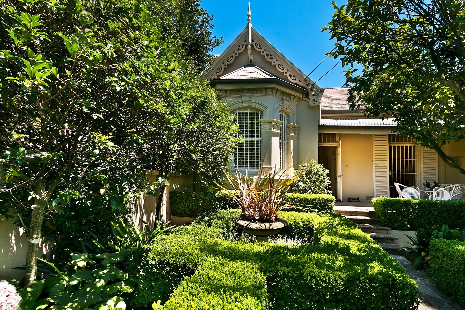 14 Nelson Street, Woollahra Sold by Sydney Sotheby's International Realty - image 2