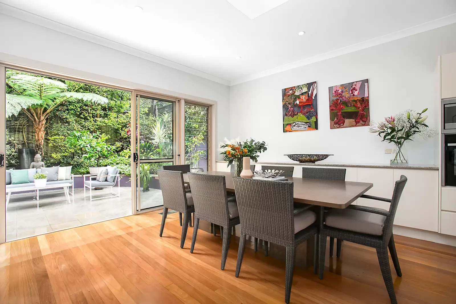 12 Woodland Street, Coogee Sold by Sydney Sotheby's International Realty - image 3