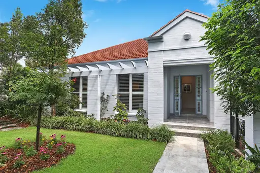 1 Stanley Close, St Ives Sold by Sydney Sotheby's International Realty