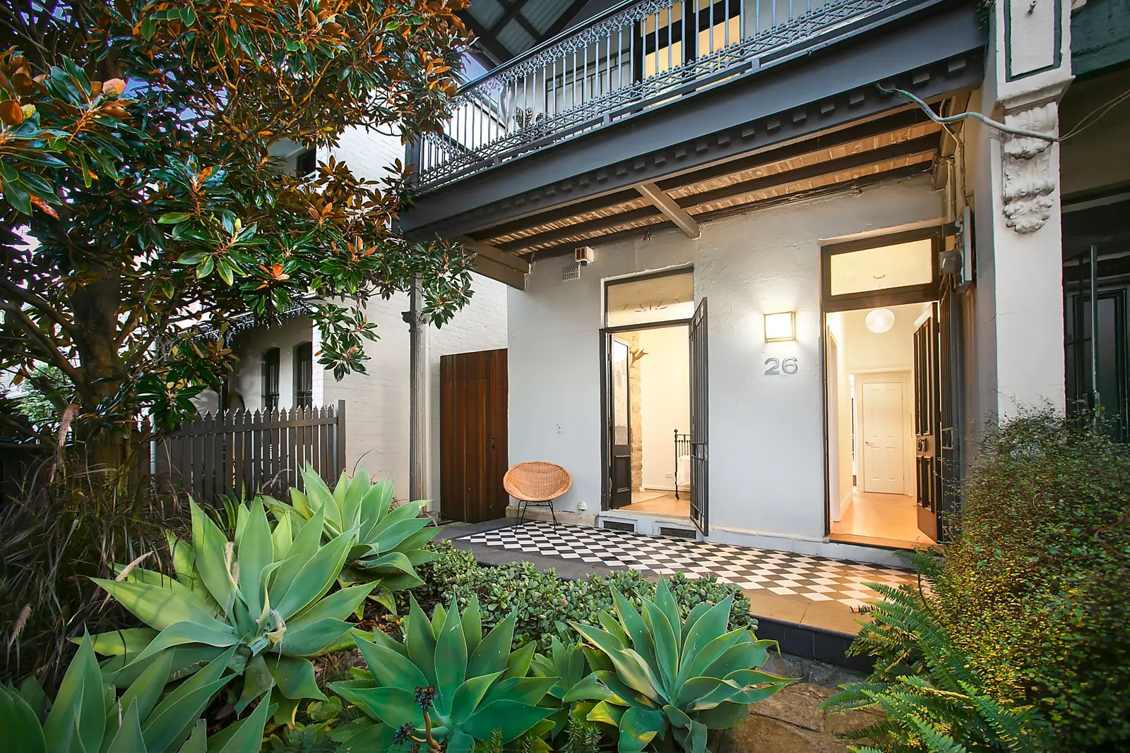 26 High Street, Waverley Sold by Sydney Sotheby's International Realty - image 2