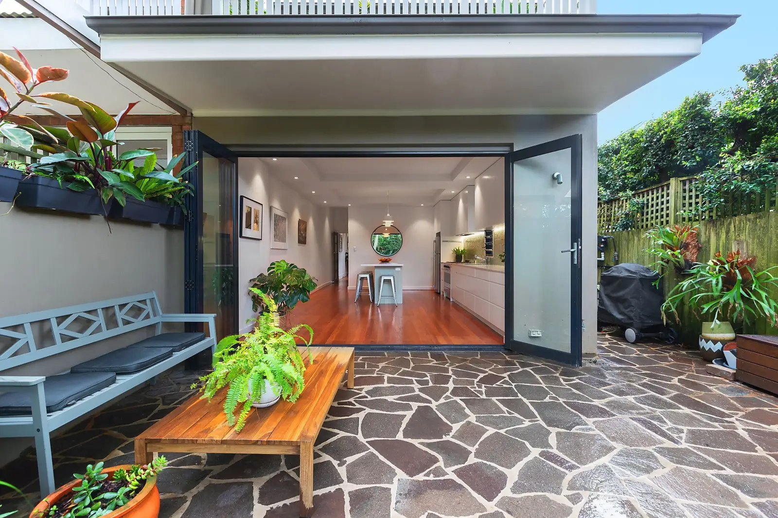 15 Searle Avenue, Randwick Sold by Sydney Sotheby's International Realty - image 1
