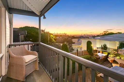 51 Edgecliff Road, Woollahra Sold by Sydney Sotheby's International Realty