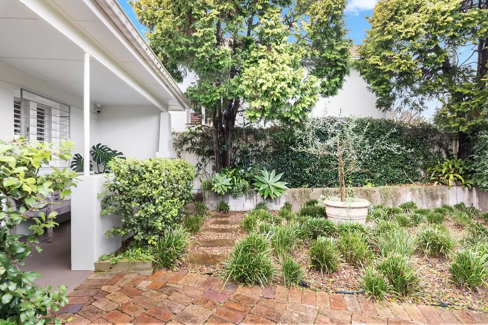 18 Walenore Avenue, Kingsford Sold by Sydney Sotheby's International Realty - image 1