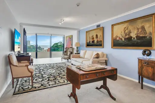 701/170 Ocean Street, Edgecliff Sold by Sydney Sotheby's International Realty