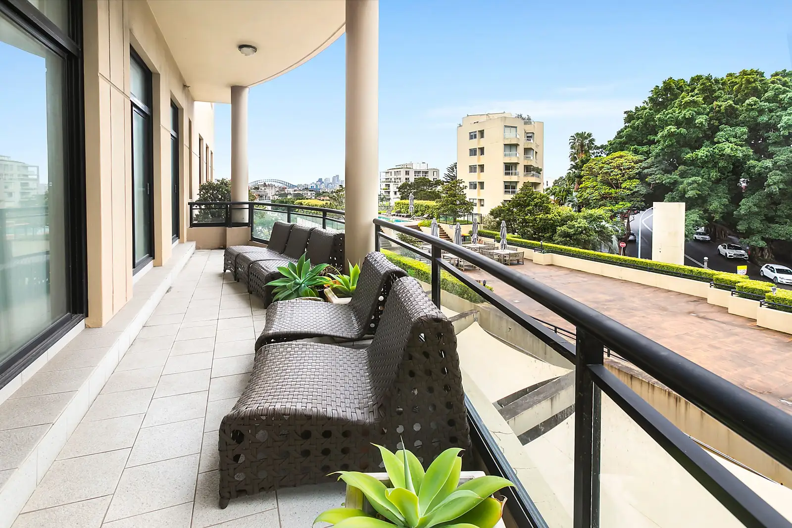 603/2 Darling Point Road, Darling Point Sold by Sydney Sotheby's International Realty - image 1