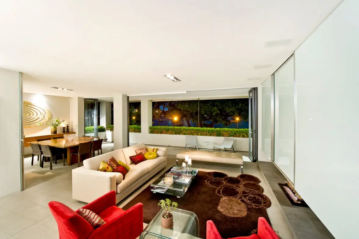 74B New Beach Road, Darling Point Sold by Sydney Sotheby's International Realty - image 3
