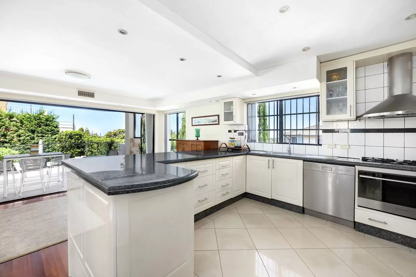 Photo #8: 379 Malabar Road, Maroubra - Sold by Sydney Sotheby's International Realty
