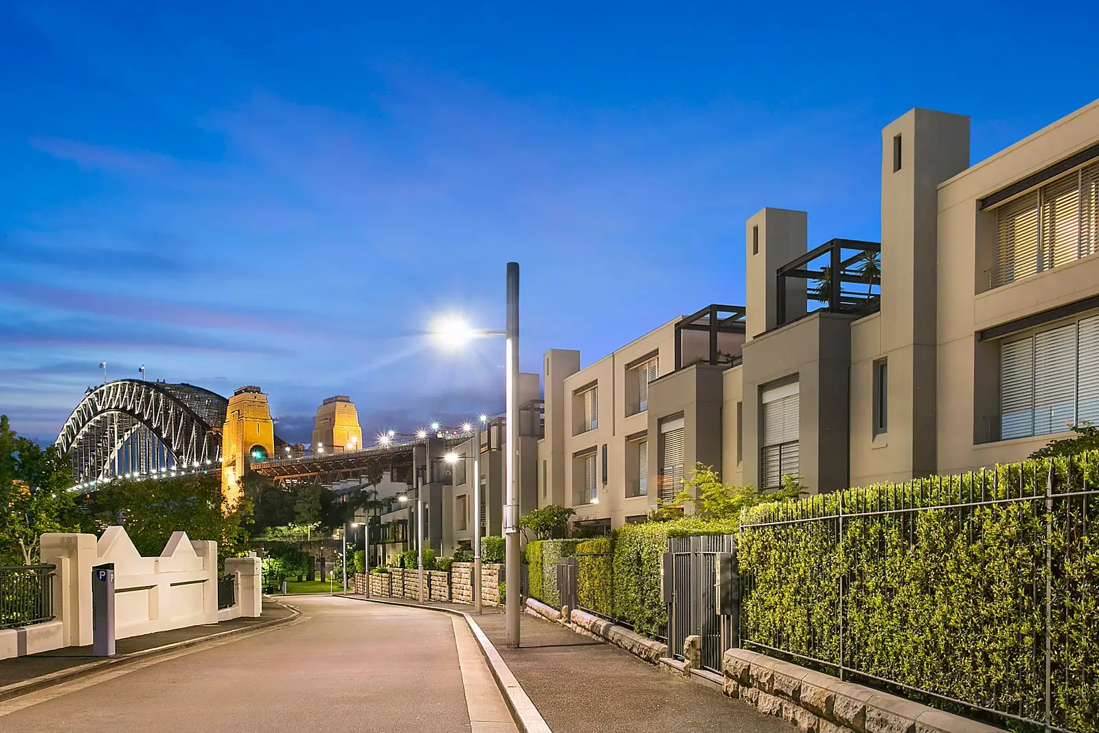 1 Pottinger Street, Walsh Bay Leased by Sydney Sotheby's International Realty - image 2