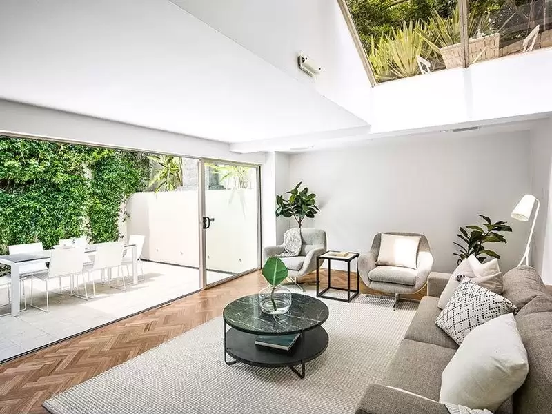 69A Drumalbyn Road, Bellevue Hill Leased by Sydney Sotheby's International Realty - image 6