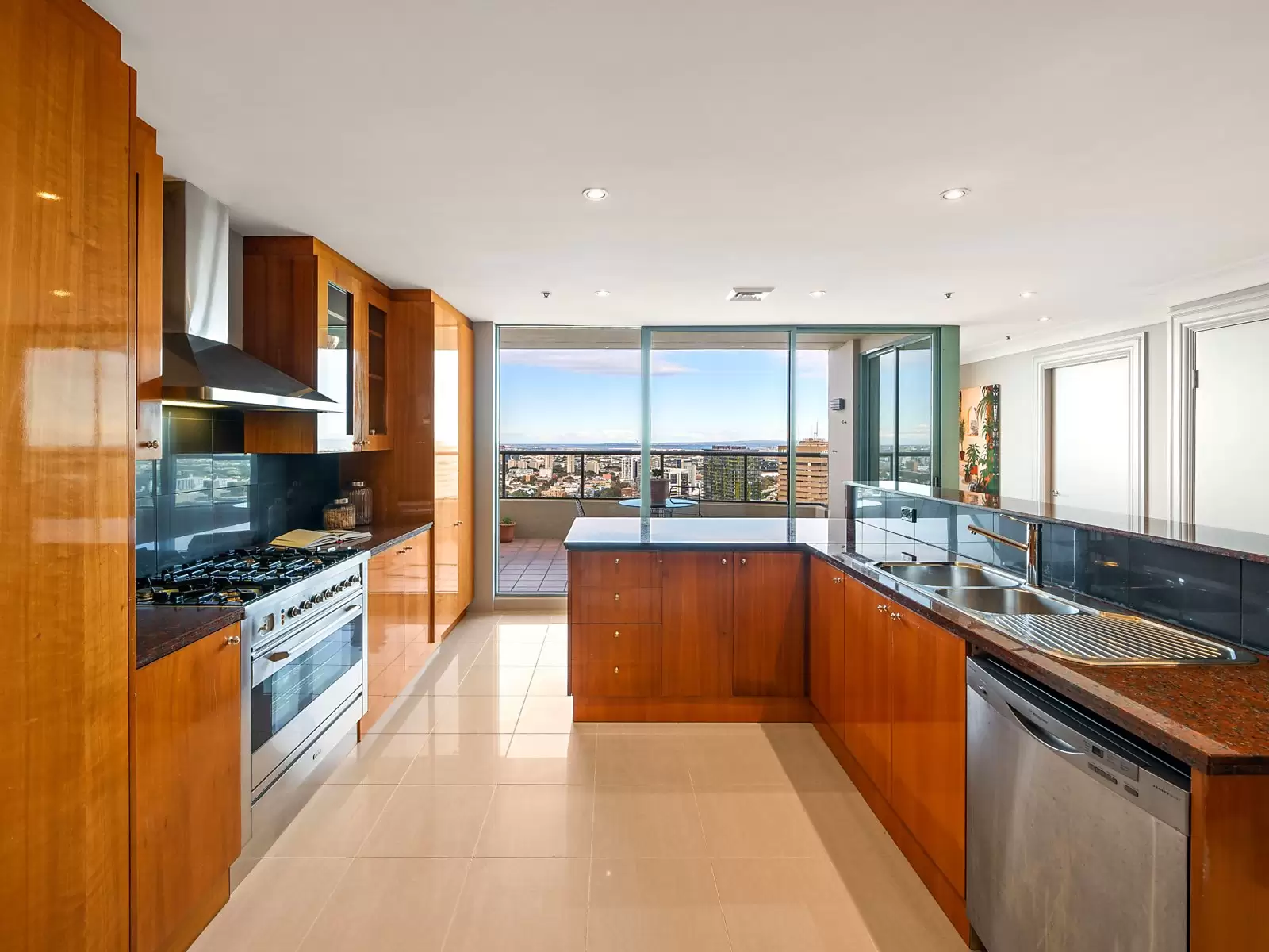 PH3/2 Quay Street, Haymarket Sold by Sydney Sotheby's International Realty - image 4