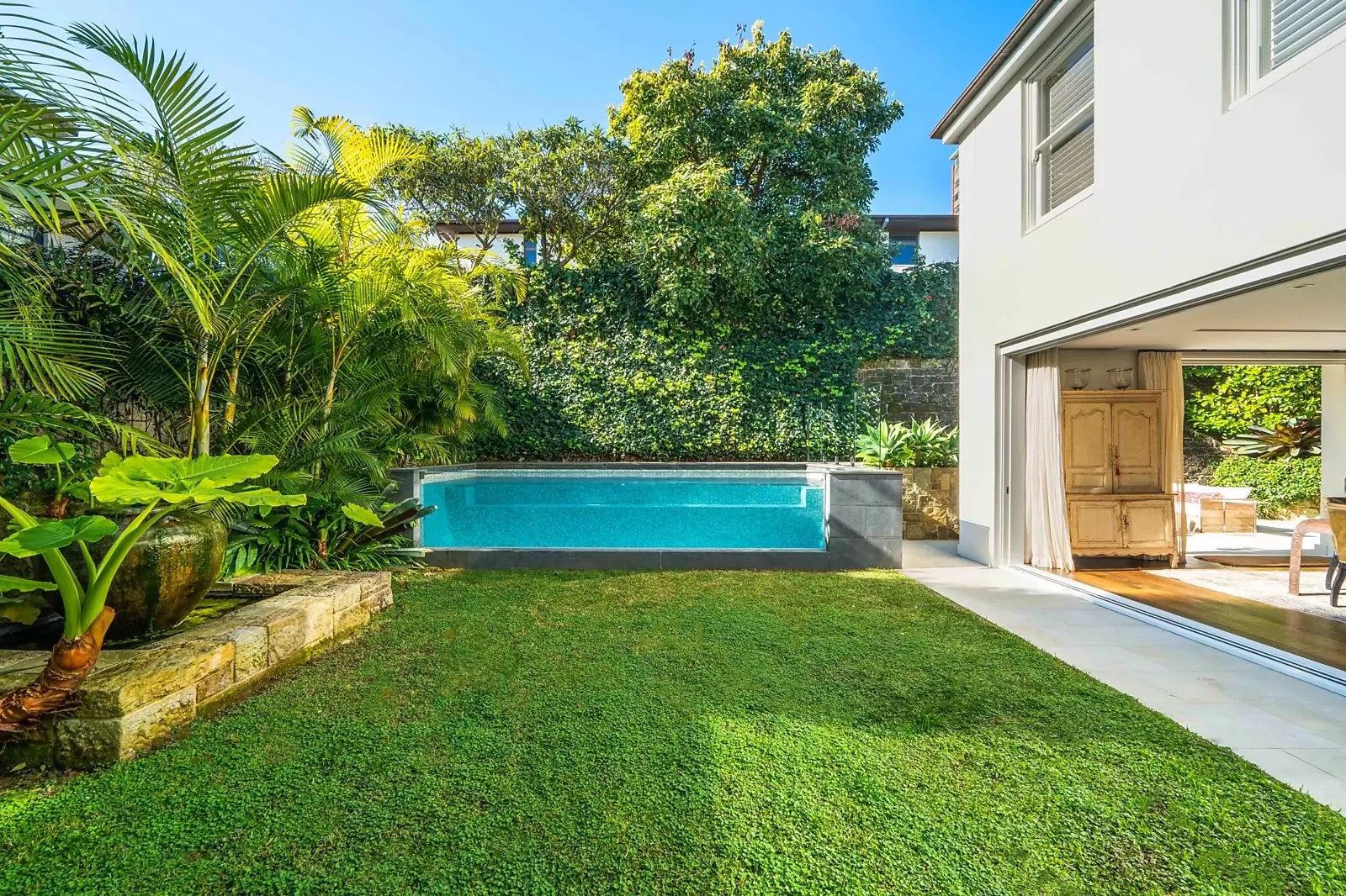 81 Ocean Street, Woollahra Sold by Sydney Sotheby's International Realty - image 1