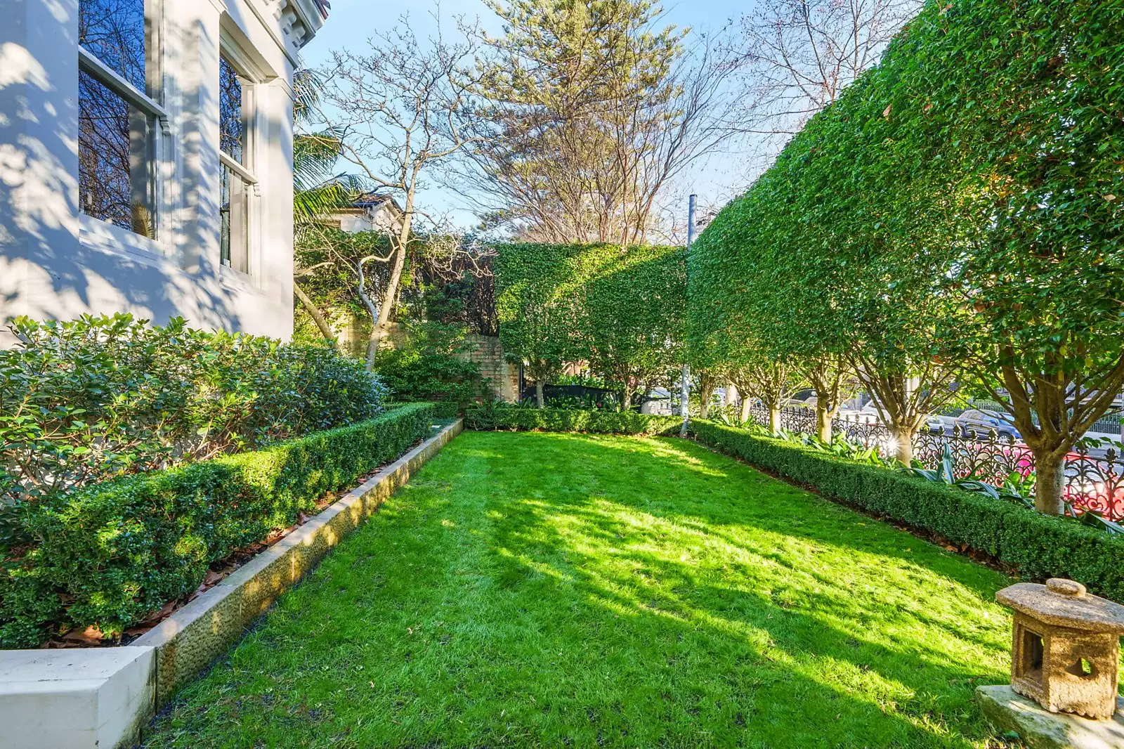 81 Ocean Street, Woollahra Sold by Sydney Sotheby's International Realty - image 2