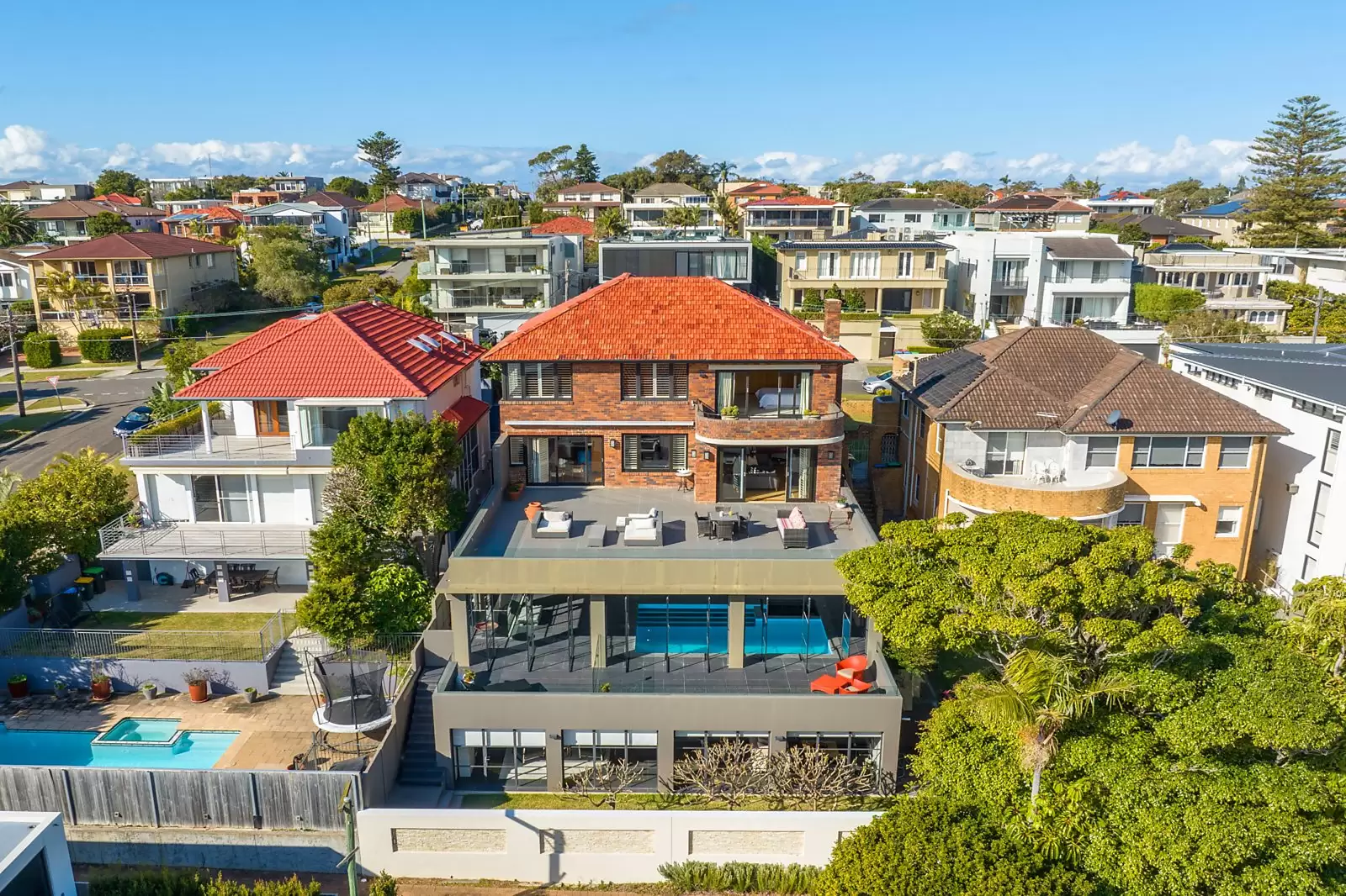 53 Wallangra Road, Dover Heights Sold by Sydney Sotheby's International Realty - image 1