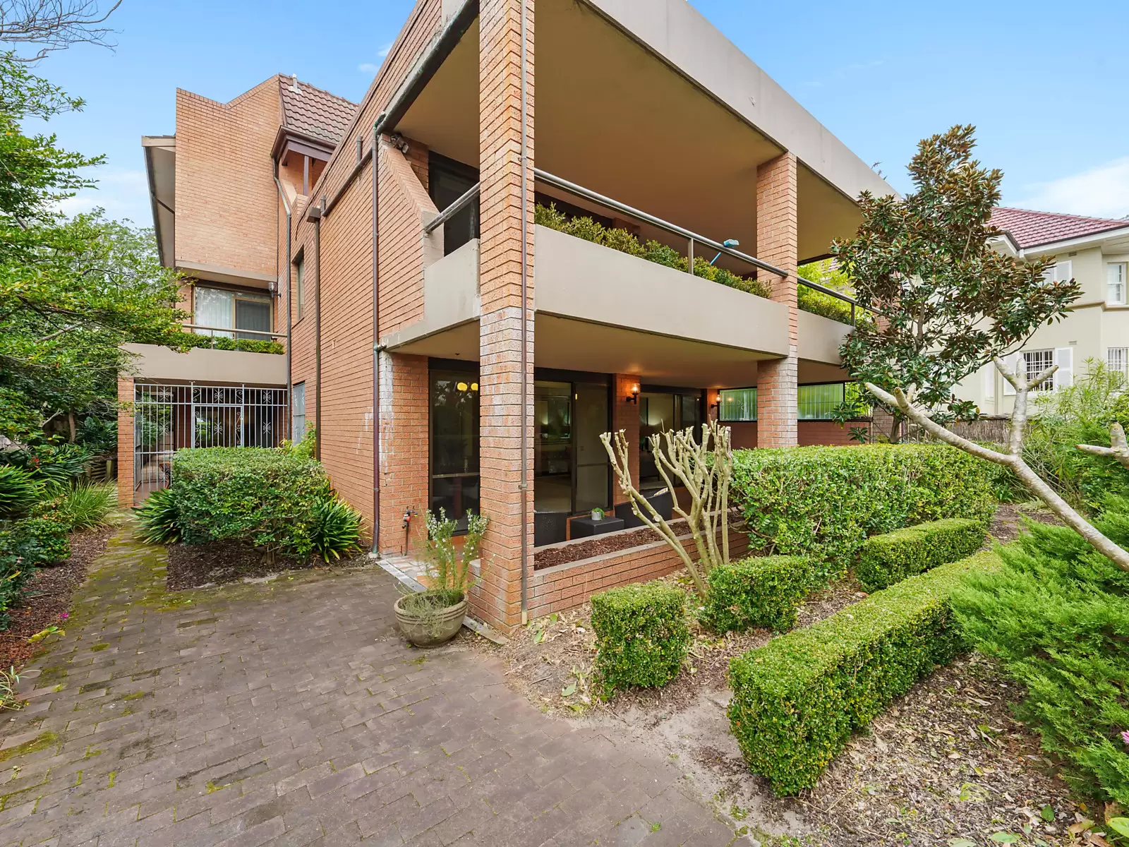 Photo #6: 1/16 Darling Point Road, Darling Point - Sold by Sydney Sotheby's International Realty