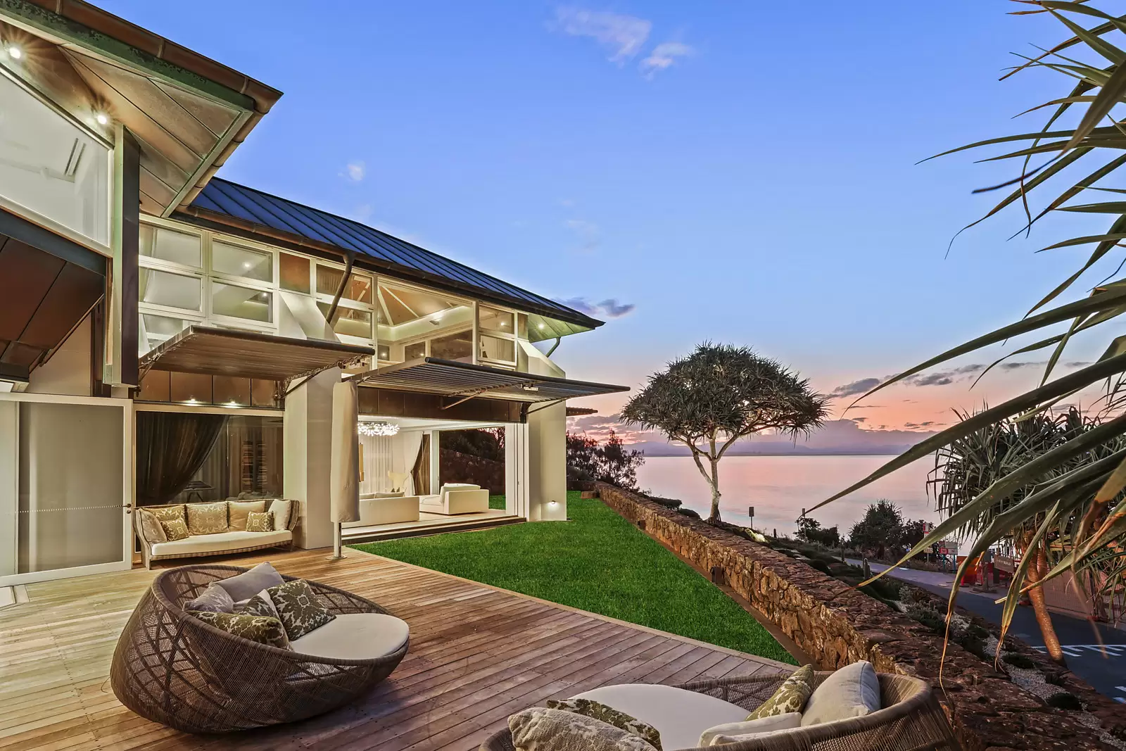Photo #2: 41 Marine Parade, Byron Bay - For Sale by Sydney Sotheby's International Realty