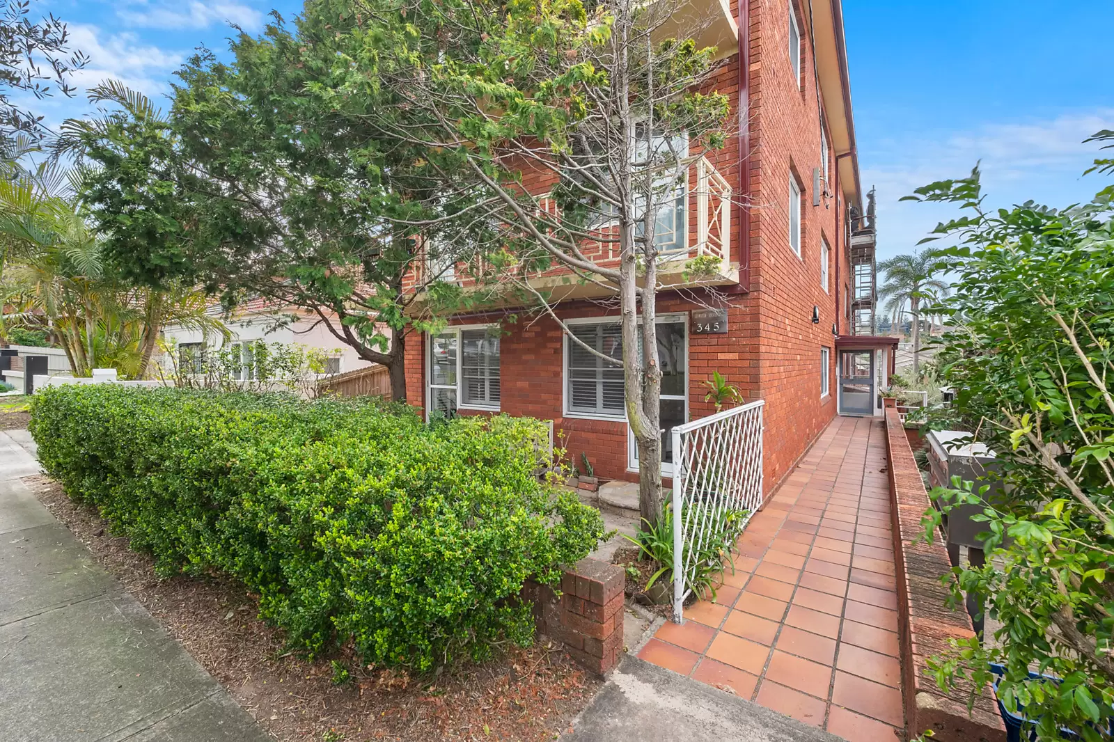 1/345 Military Road, Vaucluse Sold by Sydney Sotheby's International Realty - image 1