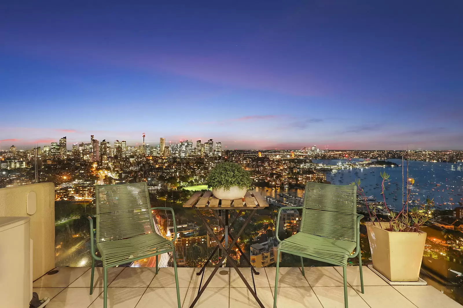 Photo #5: 27B/3 Darling Point Road, Darling Point - Sold by Sydney Sotheby's International Realty
