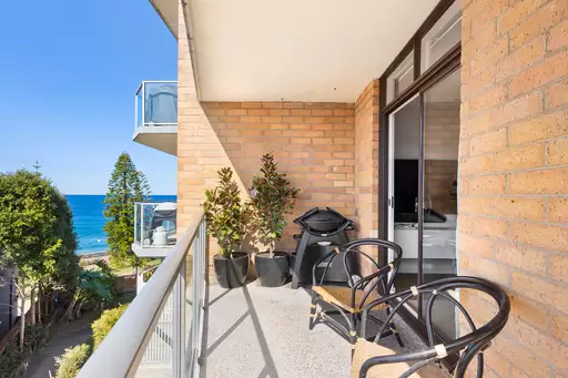 4/23-25 Vicar Street, Coogee Sold by Sydney Sotheby's International Realty