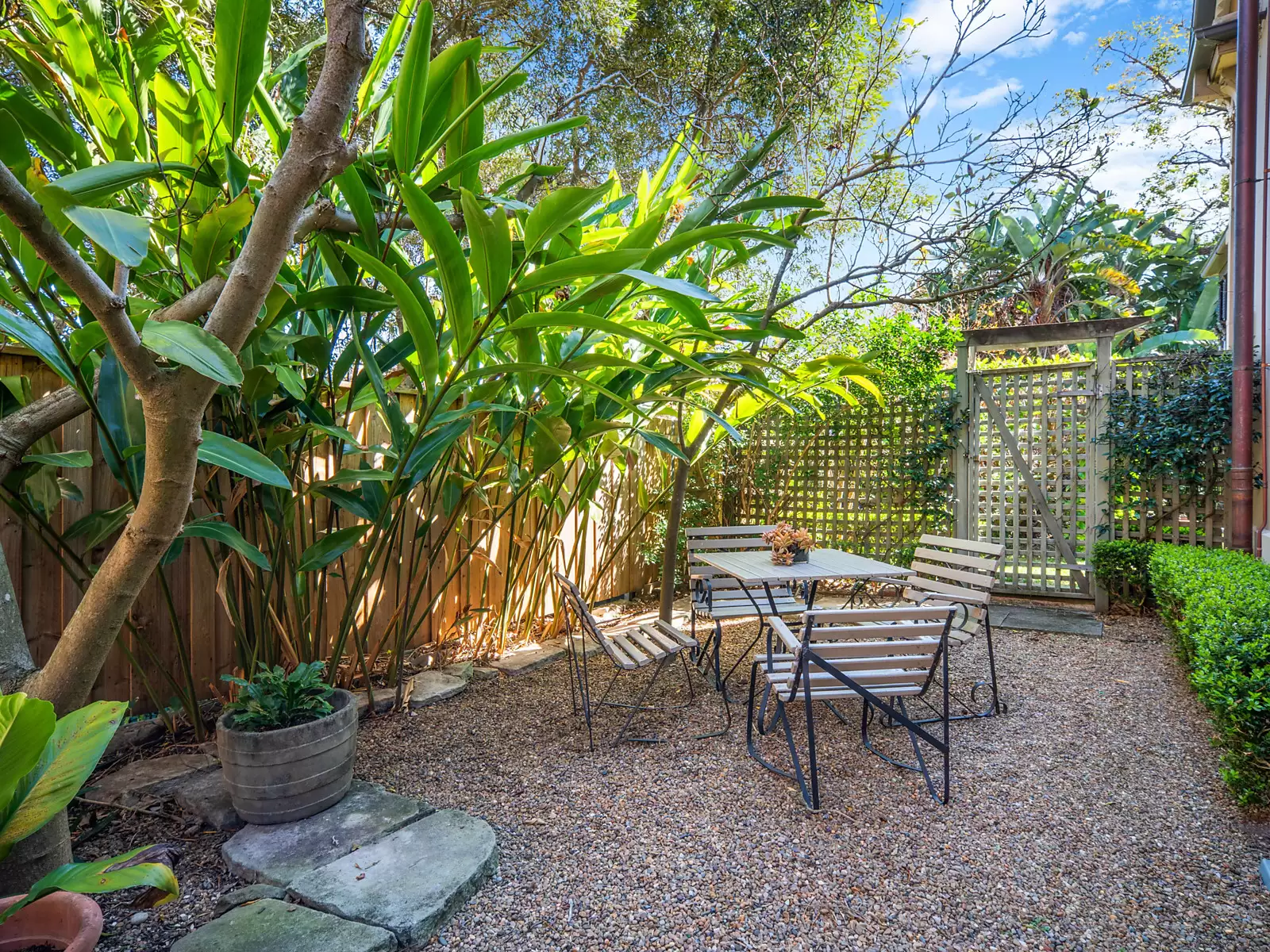 11 Hipwood Street, North Sydney For Sale by Sydney Sotheby's International Realty - image 5