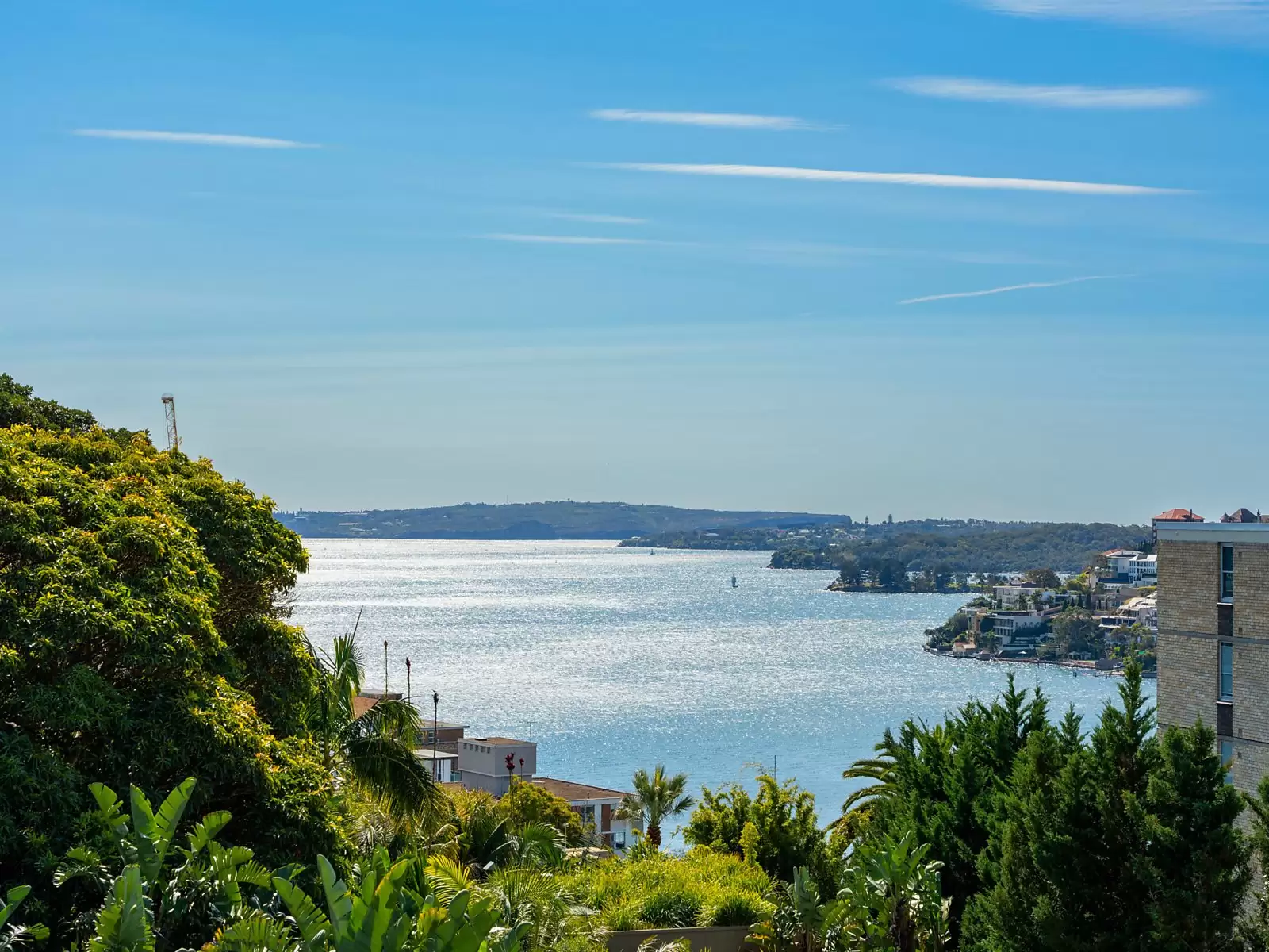 11/14 Eastbourne Road, Darling Point Sold by Sydney Sotheby's International Realty - image 2