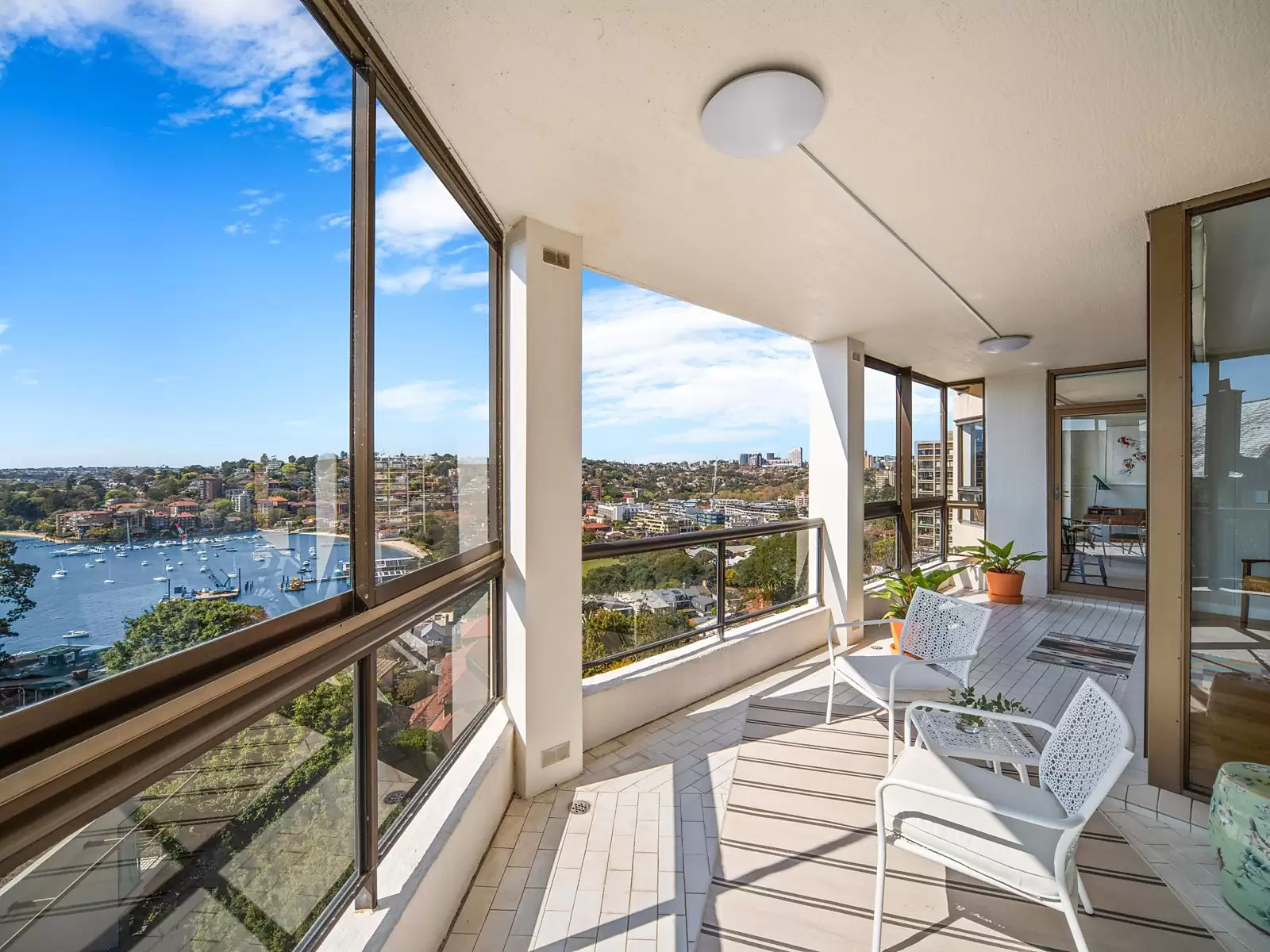 Photo #4: 11/14 Eastbourne Road, Darling Point - Sold by Sydney Sotheby's International Realty