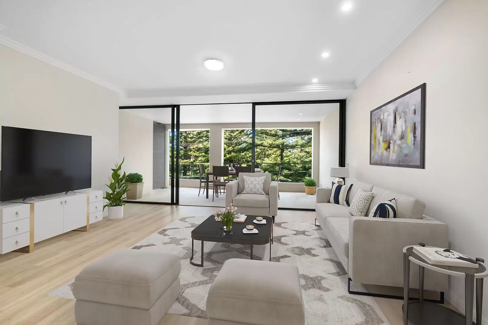 5/155-159 Dolphin Street, Coogee Sold by Sydney Sotheby's International Realty - image 1