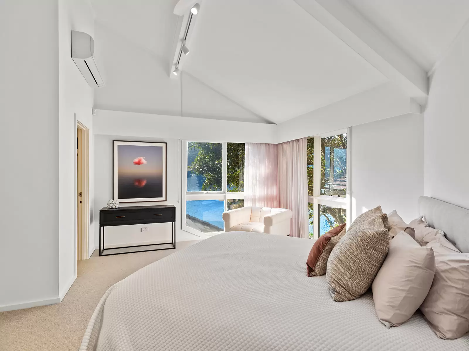 22 Cowan Drive, Cottage Point Sold by Sydney Sotheby's International Realty - image 9