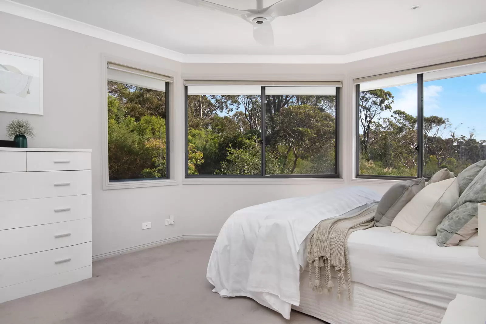 50 Lady Penryhn Drive, Beacon Hill Sold by Sydney Sotheby's International Realty - image 9