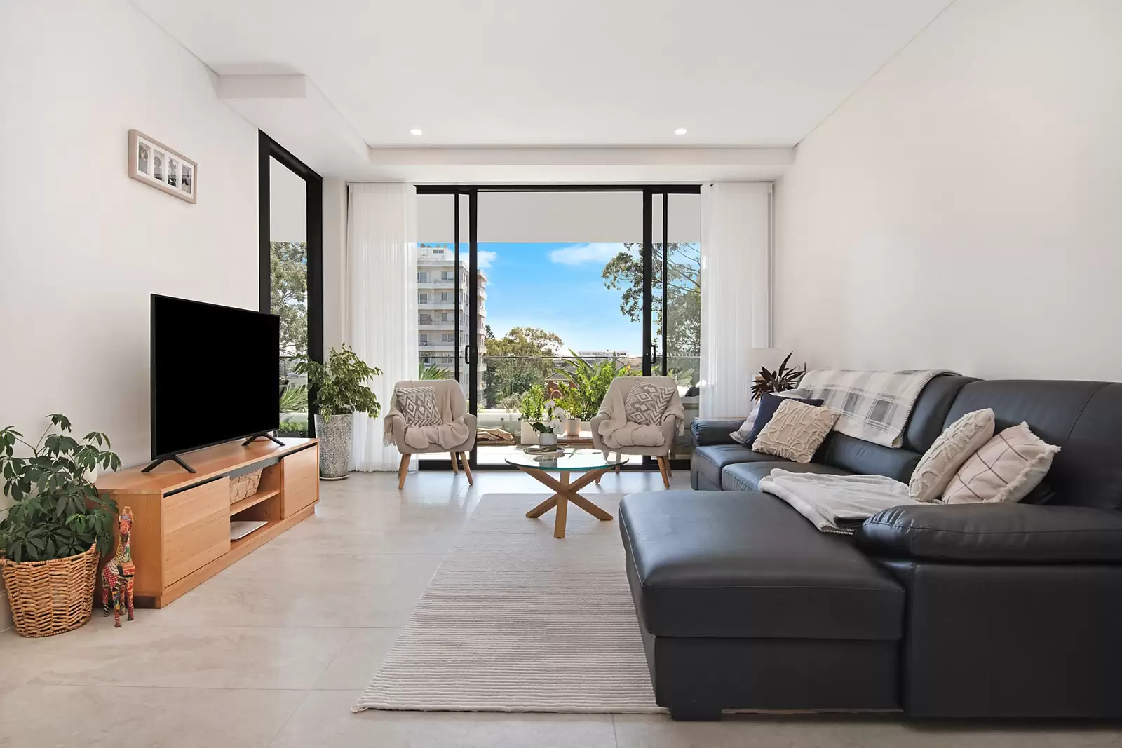 302/16-20 Princess Street, Brighton-le-sands Sold by Sydney Sotheby's International Realty - image 1