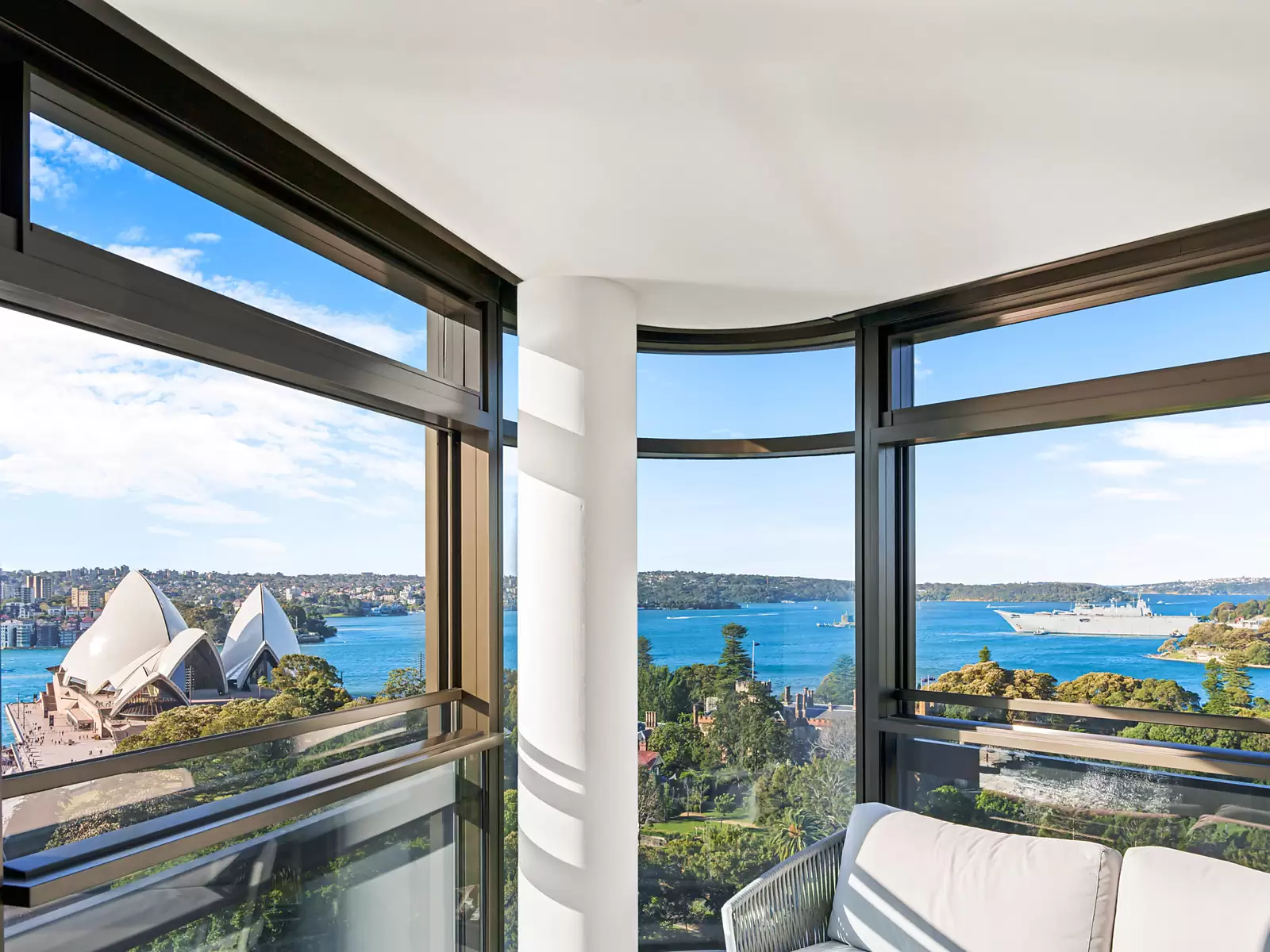 1801/71 Macquarie Street, Sydney Sold by Sydney Sotheby's International Realty - image 6