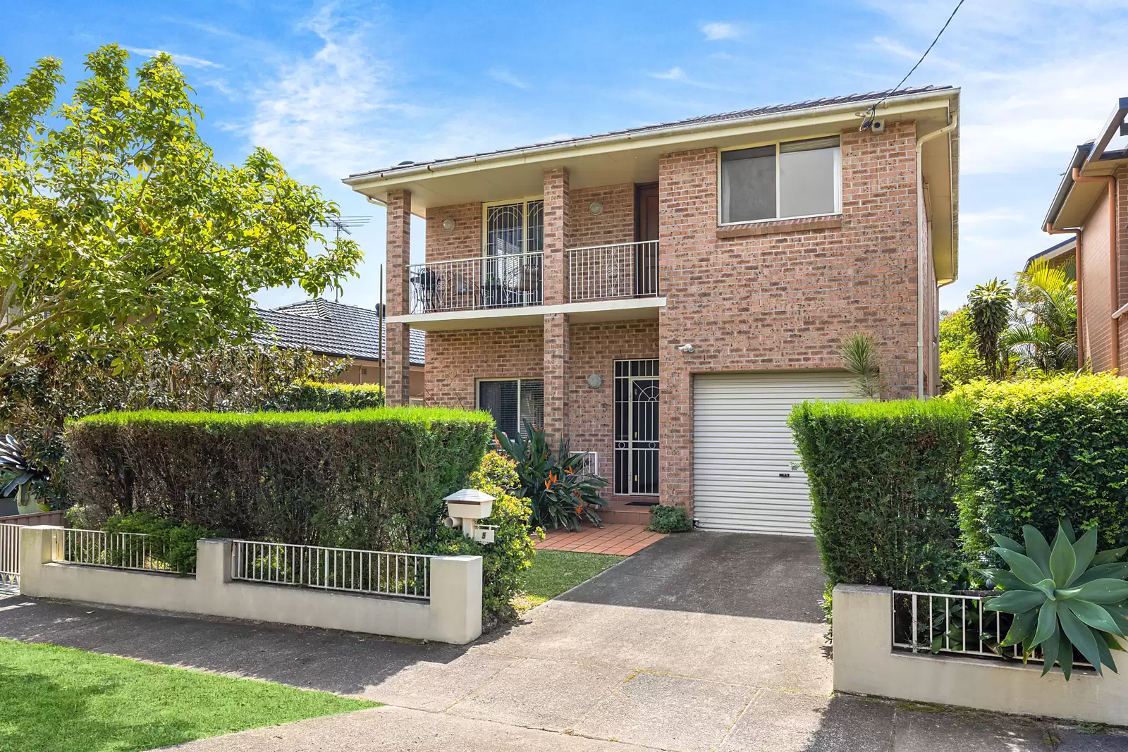 5 Glanville Avenue, Pagewood Sold by Sydney Sotheby's International Realty - image 1