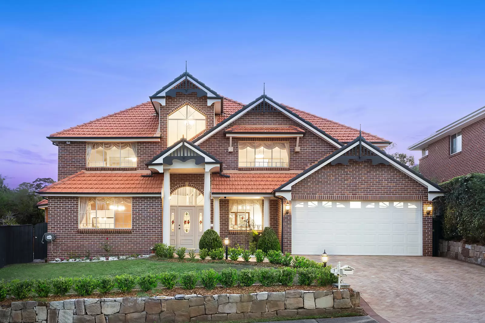 7 Clifton Place, Cherrybrook Sold by Sydney Sotheby's International Realty - image 1