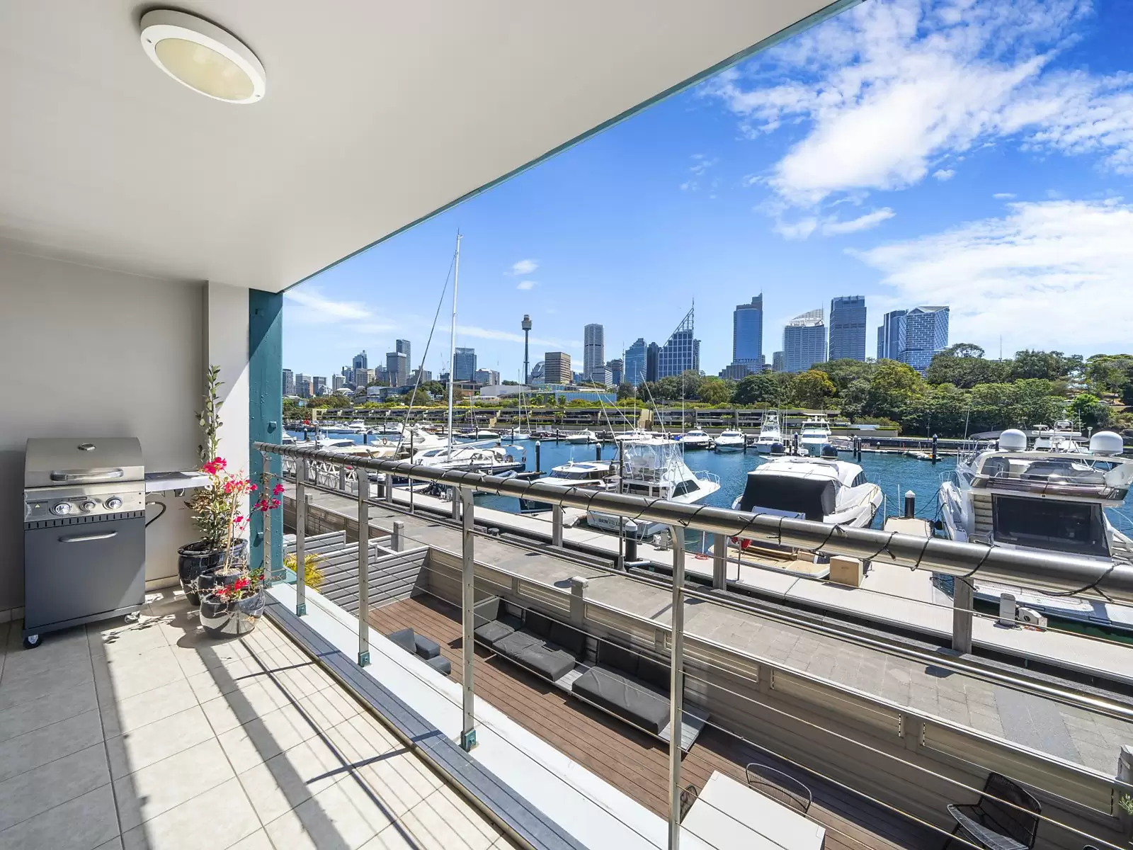 Photo #2: 212/6E Cowper Wharf Roadway, Woolloomooloo - For Sale by Sydney Sotheby's International Realty
