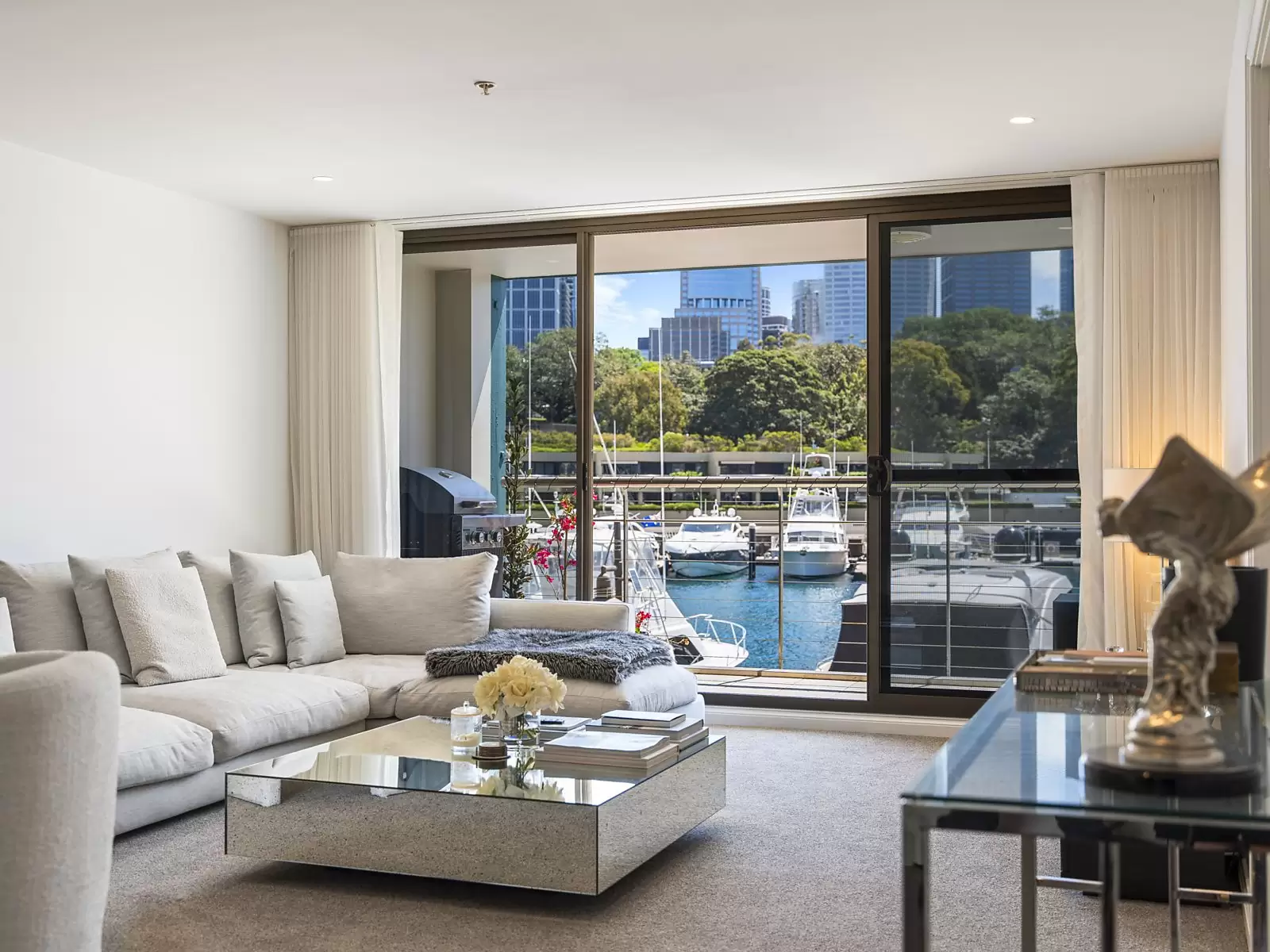 212/6E Cowper Wharf Roadway, Woolloomooloo Sold by Sydney Sotheby's International Realty - image 5