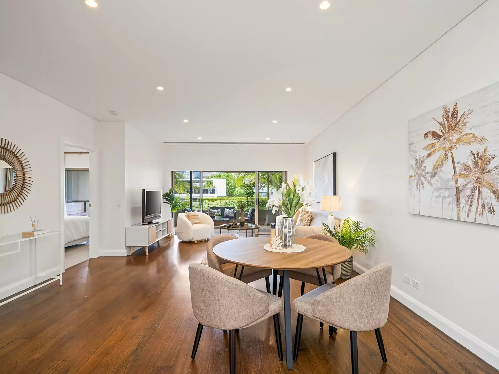 Photo #4: 48/67 Cowper Wharf Road, Woolloomooloo - Auction by Sydney Sotheby's International Realty